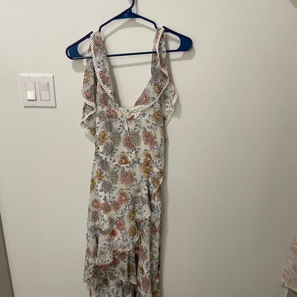 Dress - Picture 4 of 6